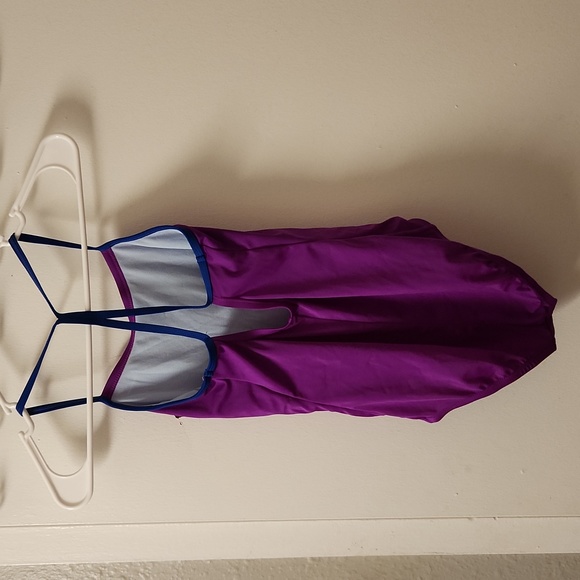 Nike One piece swimsuit M 10-12 yrs - Picture 6 of 8